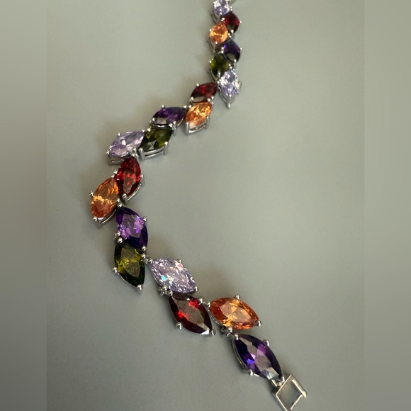 Multi Color Cubic
Zirconia Bridal Wedding  New Bracelets for Women Gift - Picture 5 of 5